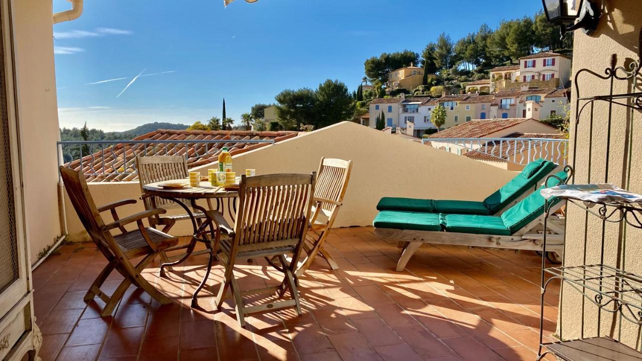Hameau des amandiers-vue mer&golf Saint-Cyr-sur-Mer Extérieur photo